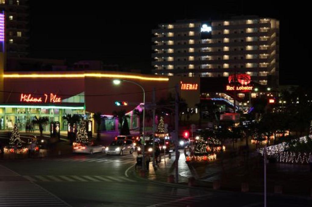 Condominium Hotel Monpa Chatan Buitenkant foto